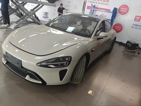 Xiaomi SU7 2024