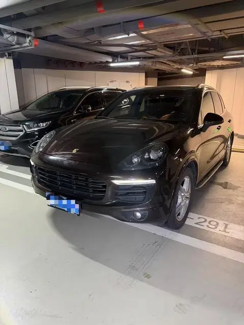 Porsche Cayenne 2016