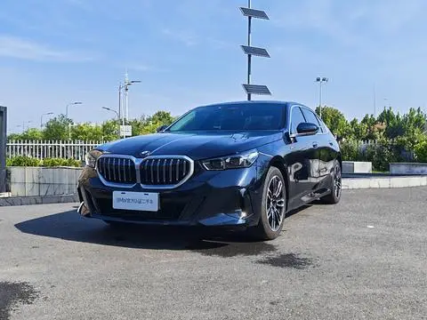 BMW 5 Series 2025