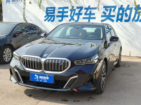 BMW i5 2024