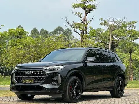 Audi Q6 2024