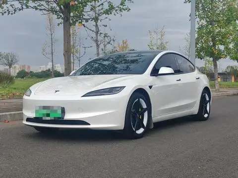 Tesla Model 3 2025