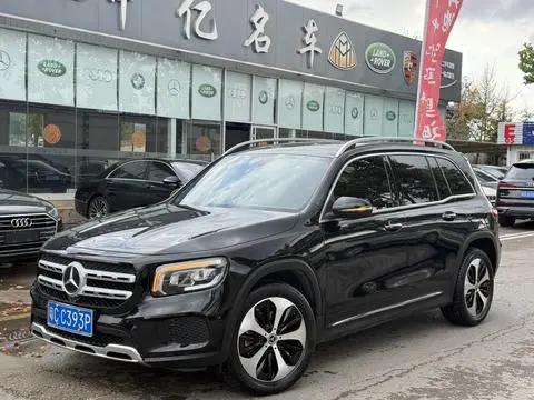 Mercedes-Benz GLB 2023