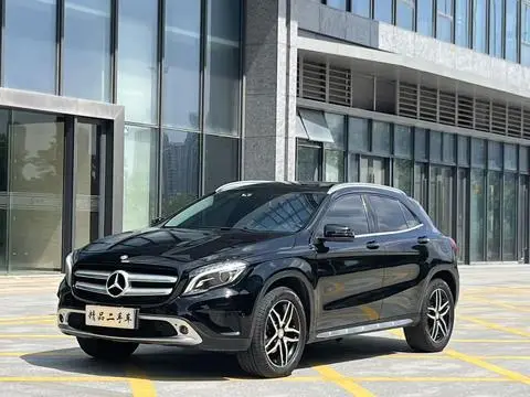 Mercedes-Benz GLA 2015