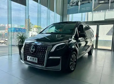 Mercedes-Benz 威霆 2023