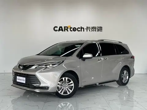 Toyota 赛那 2021
