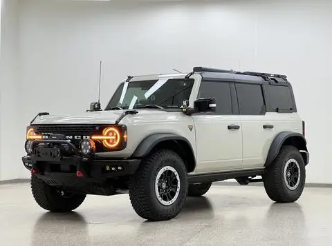Ford Bronco 2024