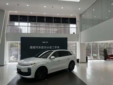 Li L6 2025