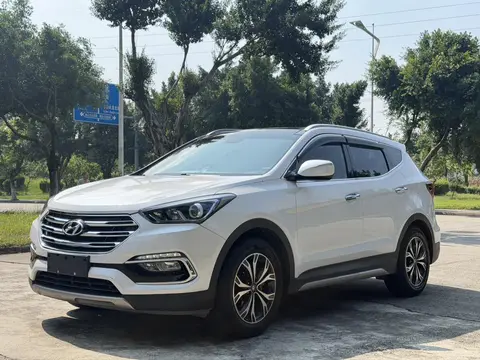 Hyundai Santa Fe 2017