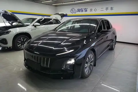 Hongqi E-QM5 2024