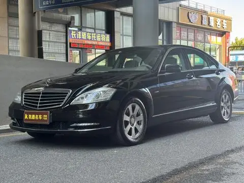 Mercedes-Benz S-Class 2012