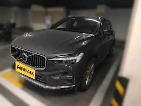 Volvo XC60 2022