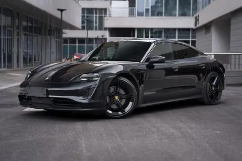 Porsche Taycan 2022