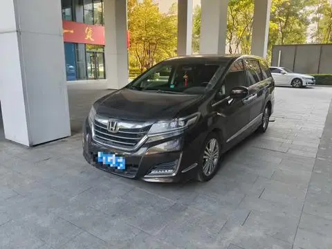 Honda 艾力绅 2016