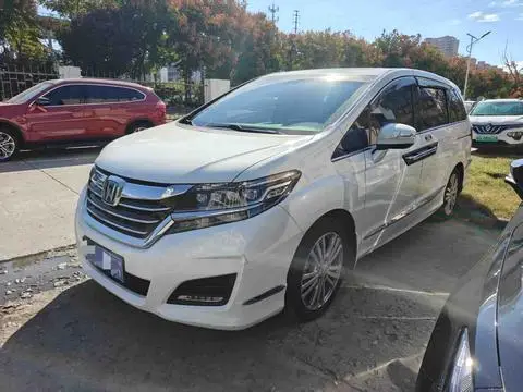 Honda Elysion 2016