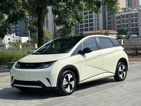BYD Dolphin 2023