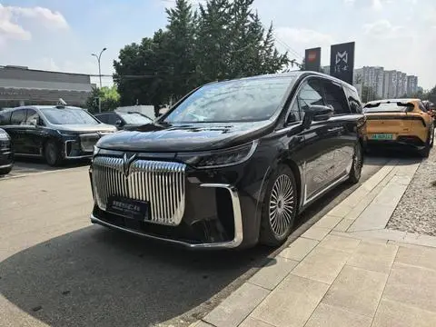 Voyah 梦想家 PHEV 2025