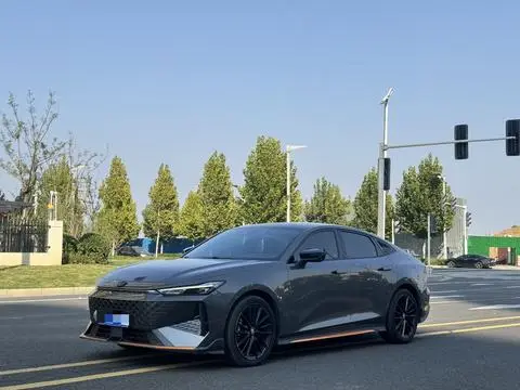 Changan UNI-V 2024