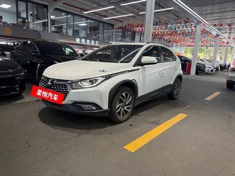 Luxgen U5 SUV 2017