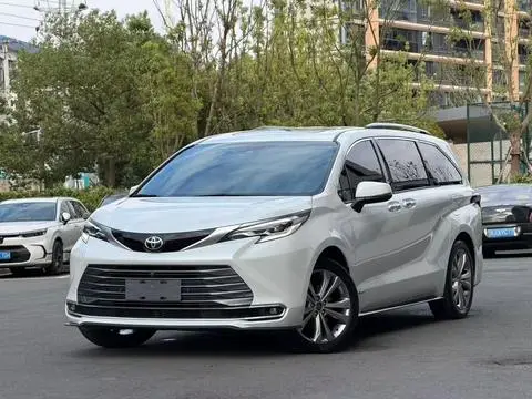 Toyota 赛那 2024