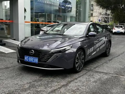 Nissan Teana 2026