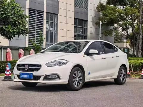 Fiat Viaggio 2015