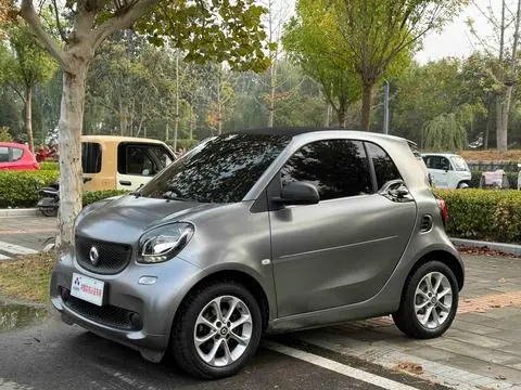smart fortwo 2018