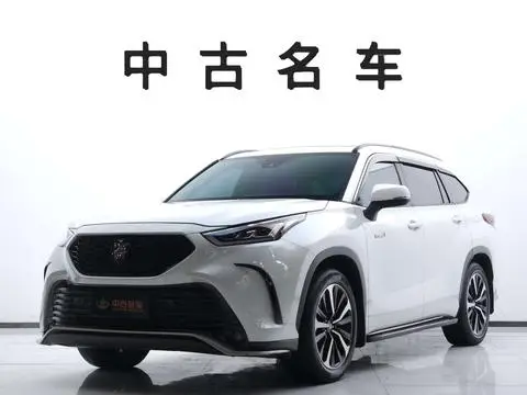 Toyota Crown Kluger 2021