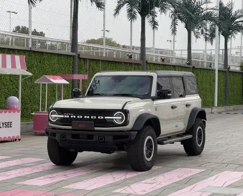 Ford Bronco 2024