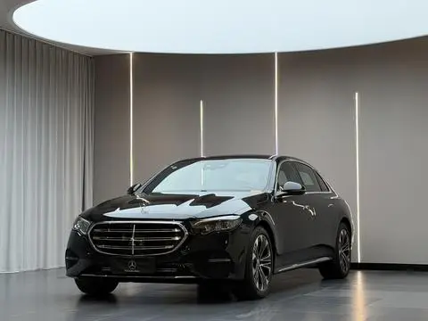 Mercedes-Benz E-Class 2025