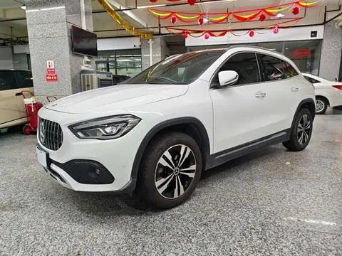 Mercedes-Benz GLA 2020