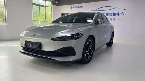 Roewe D7 DMH 2023
