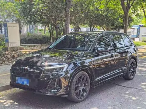 Audi Q7 2024
