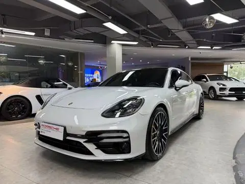 Porsche Panamera 2017