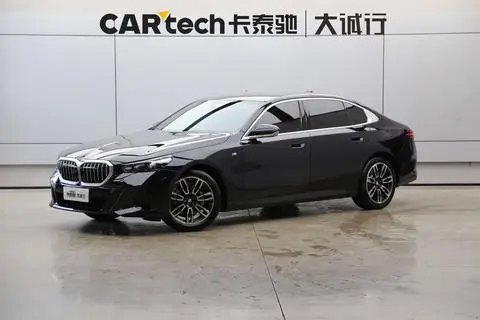 BMW 5 Series 2025