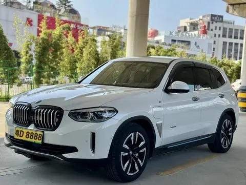 BMW iX3 2021