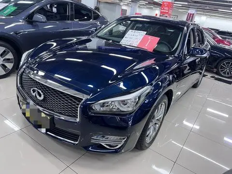 Infiniti Q70 2017