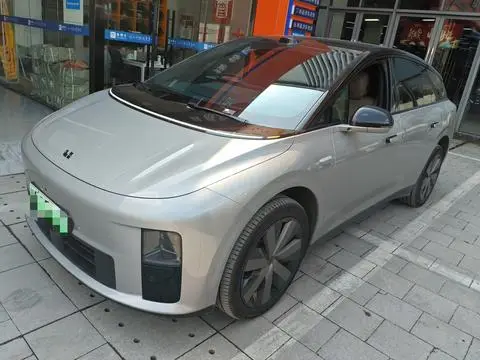 Li i6 2025