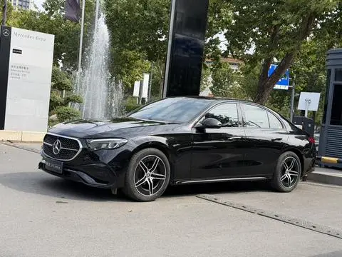 Mercedes-Benz E-Class 2024