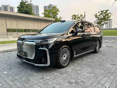 Voyah 梦想家 PHEV 2025
