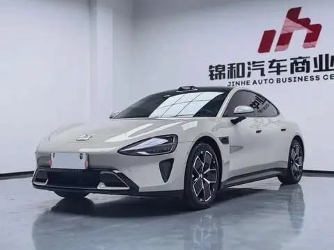 Xiaomi SU7 2024
