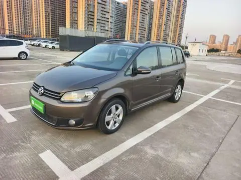 Volkswagen Touran 2015