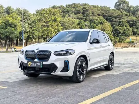 BMW iX3 2022