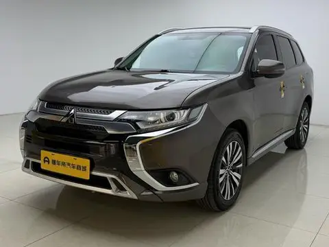 Mitsubishi 欧蓝德 2021