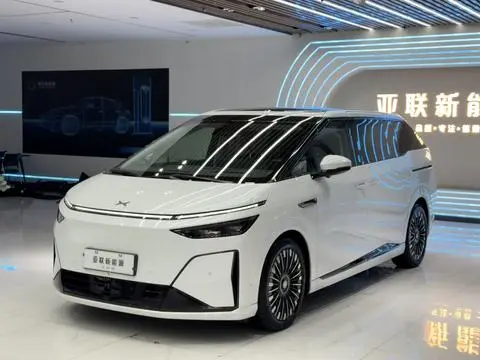 XPeng 小鹏X9 2026