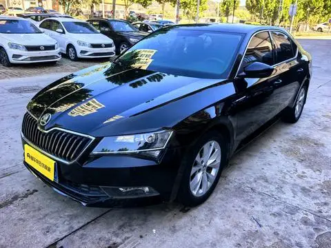 Skoda Superb 2016