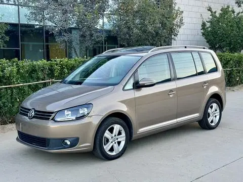Volkswagen Touran 2015