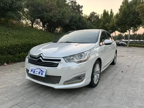 Citroën C4L 2013