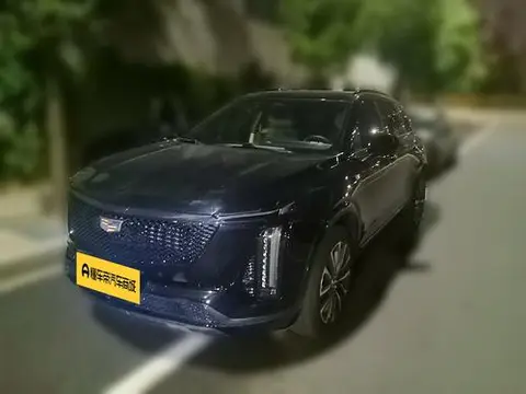 Cadillac XT5 2025
