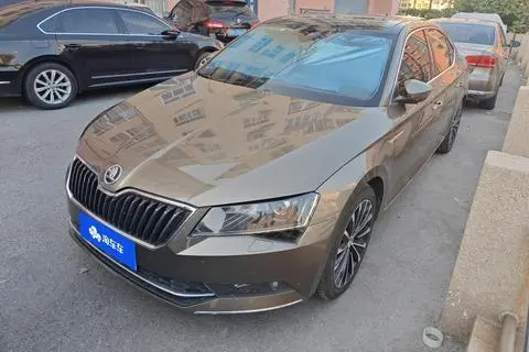 Skoda Superb 2016